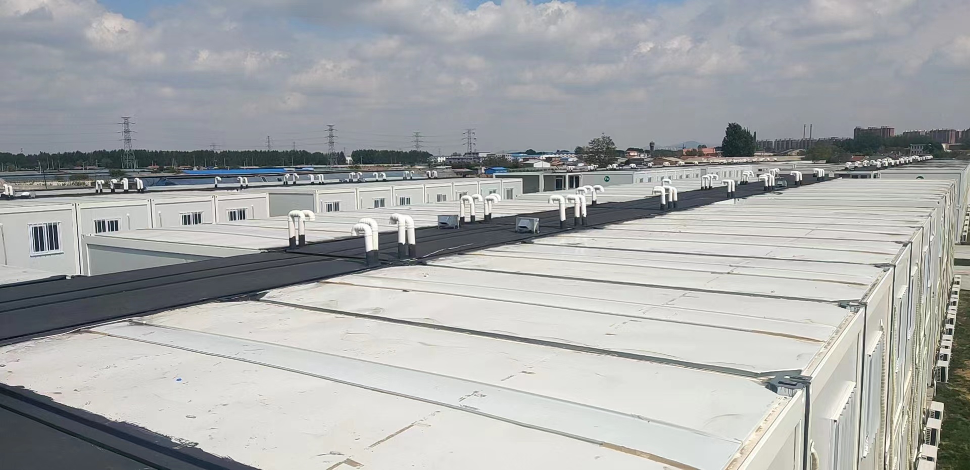 眾志成城，共同抗疫！廣恒防水馳援遼陽方艙醫(yī)院項目。